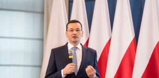 EU to discuss sanctions over Poland judiciary reforms