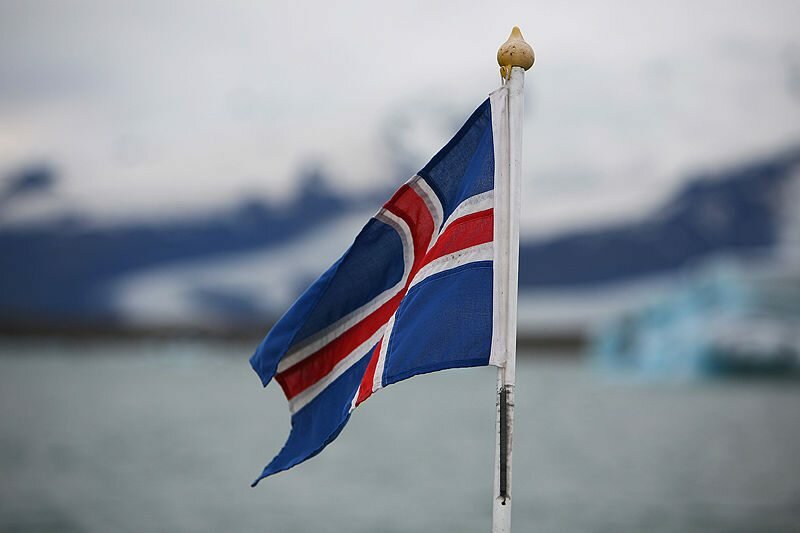 Iceland passes equal pay law